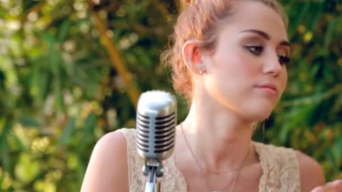Miley Cyrus en las Backyard Sessions