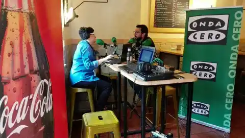 Ana Fierro y Manuel Campa en "La Antigua" (Avilés) "Asturias en la Onda" desde Avilés en la fiestas de San Agustín