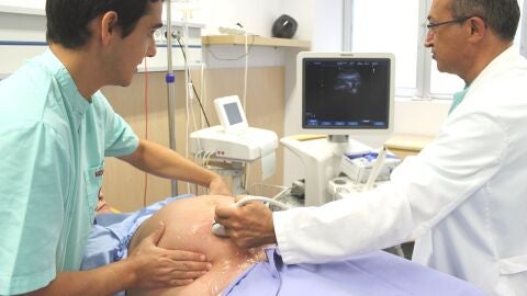 Ecograf&iacute;a a una embarazada en el Hospital del Vinalop&oacute;