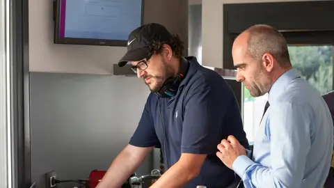 Dani de la Torre y Luis Tosar la sombra de la ley