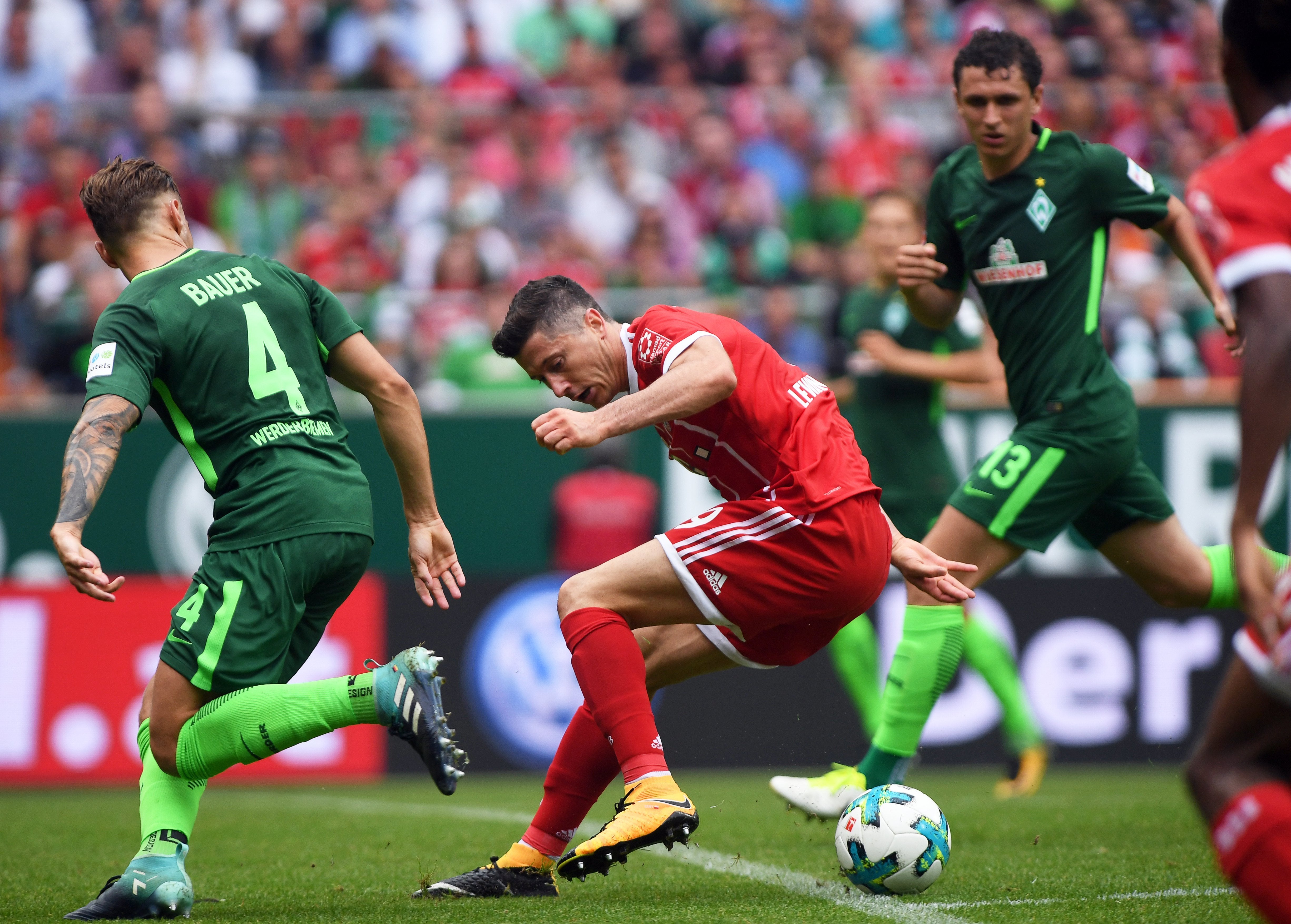 Lewandowski encarrila la victoria del Bayern con su mejor versión ante el Werder Bremen Lewandowski encarrila la victoria del Bayern con su mejor versión ante el Werder Bremen