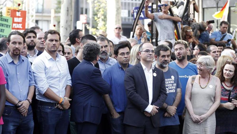 Albert Rivera y otros líderes políticos en la manifestación contra el terrorismo