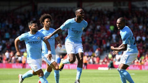 Sterling celebra su gol con el Manchester City