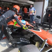 Alonso, abandonando en Bélgica Alonso, abandonando en Bélgica