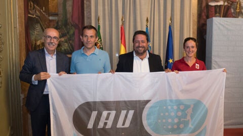 Javier Moliner, presidente de la Diputaci&oacute;n, promociona el Campeonato del Mundo de Trail 2018.