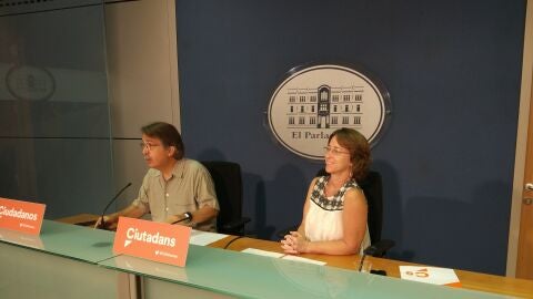 La diputada Olga Ballester del grupo parlamentario de Ciudadanos