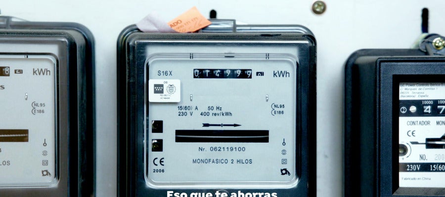 Pedro García Aguado nos enseña cómo gastar menos en la luz de casa en 'Eso que te ahorras', muy pronto en Antena 3 Pedro García Aguado nos enseña cómo gastar menos en la luz de casa en 'Eso que te ahorras', muy pronto en Antena 3