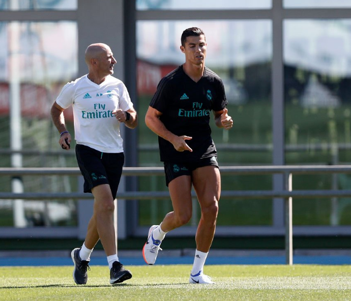 Cristiano Ronaldo ya se entrena en Valdebebas con la mente puesta en la Champions Cristiano Ronaldo ya se entrena en Valdebebas con la mente puesta en la Champions