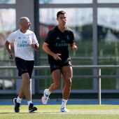 Cristiano Ronaldo ya se entrena a las órdenes de Pintus y Zidane en Valdebebas.