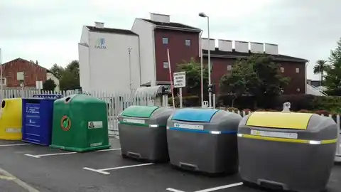 Nuevos contenedores que se van a instalar en Gijón Emulsa inicia el plan para renovar los contenedores de la ciudad