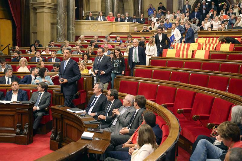 Tertulia: El pulso a la legalidad del Parlament Tertulia: El pulso a la legalidad del Parlament