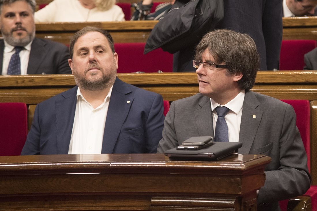 Personas físicas: El Parlament con un toque de humor Personas físicas: El Parlament con un toque de humor