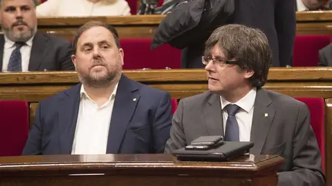 Oriol Junqueras y Puigdemont en el Parlament Oriol Junqueras y Puigdemont en el Parlament