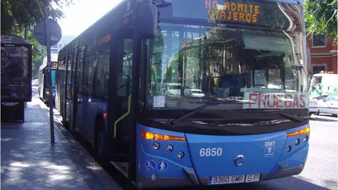 El autobús eixirà a les 7.30 del mati desde l´ainguda del riu Ebre direcció cap a l´UJI. El servici estarà en període de proves fins a desembre, per això serà gratuït per als estudiants.
