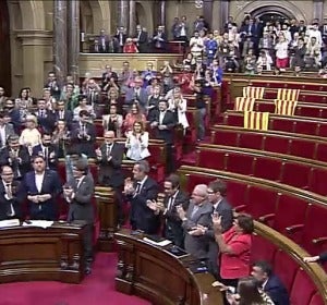 El Parlament reafirma los "objetivos políticos" de la resolución independestista El Parlament reafirma los "objetivos políticos" de la resolución independestista
