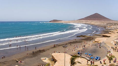 Inmigraci&oacute;n: Cuatro muertos a bordo de un cayuco que lleg&oacute; con 47 inmigrantes a El M&eacute;dano, en Tenerife