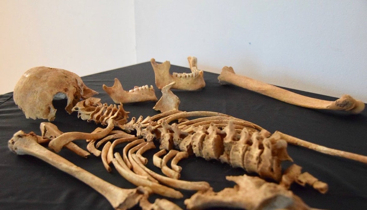 Confirman la posible existencia de una necrópolis romana bajo una antigua discoteca en Sitges Confirman la posible existencia de una necrópolis romana bajo una antigua discoteca en Sitges