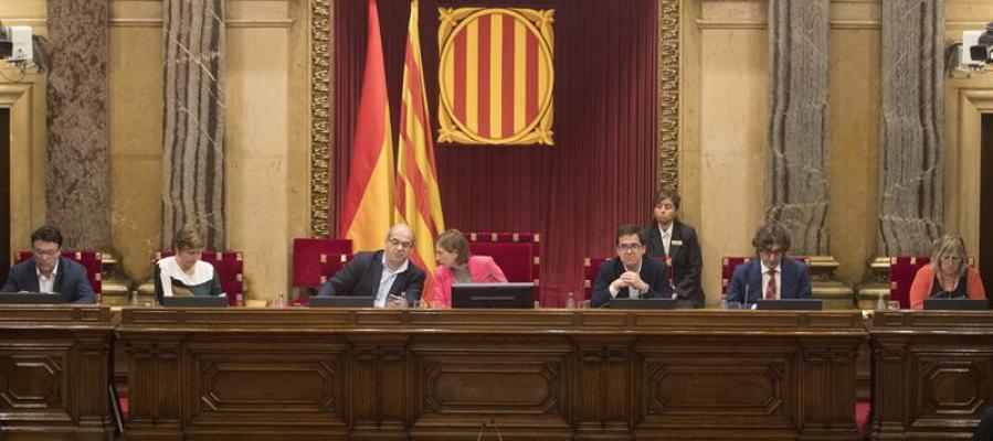 Aspecto de la Mesa al completo del Parlament Aspecto de la Mesa al completo del Parlament