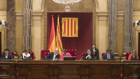  Aspecto de la Mesa al completo del Parlament 