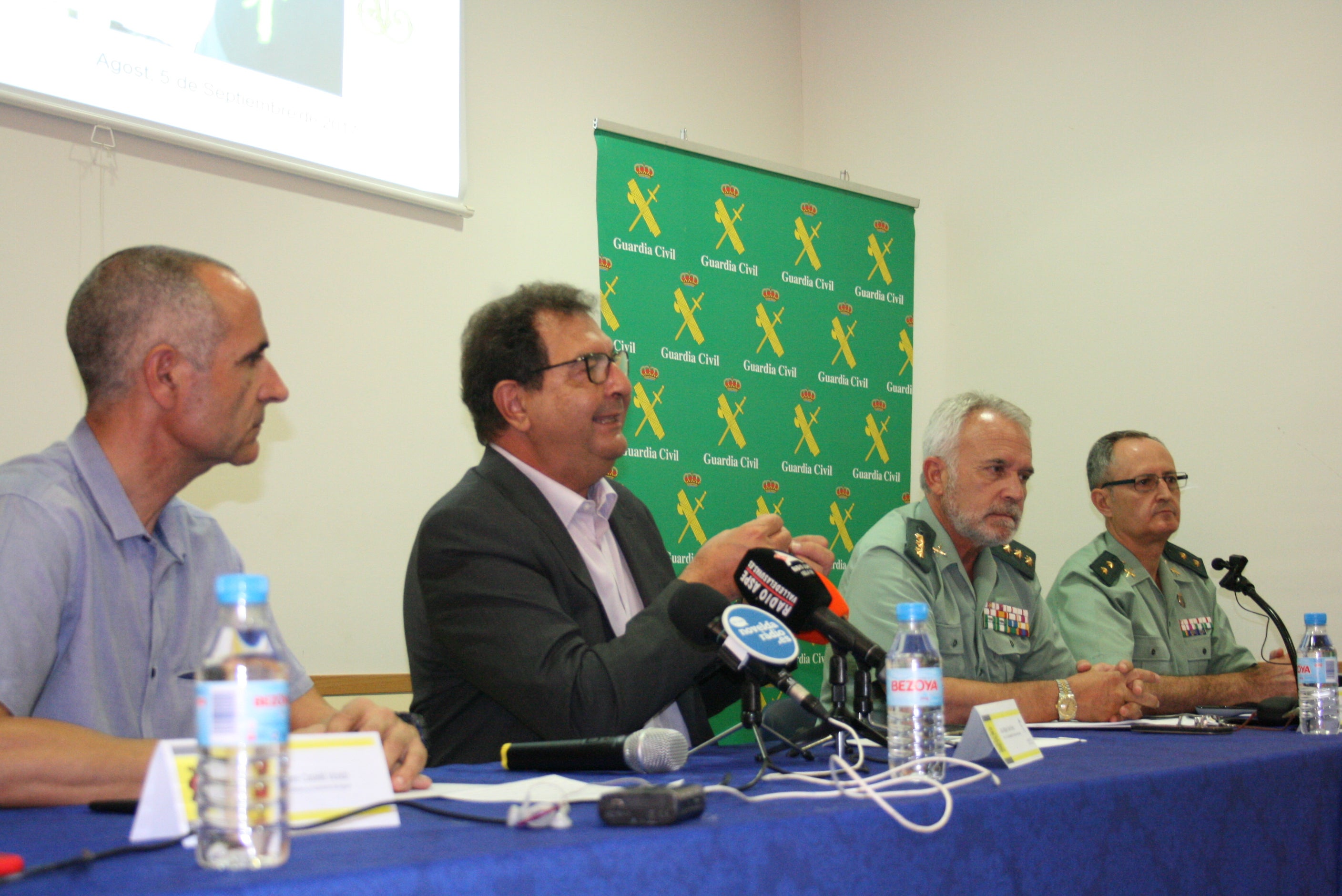 La Guardia Civil dispone un dispositivo de 150 agentes para vigilar los cultivos de uva La Guardia Civil dispone un dispositivo de 150 agentes para vigilar los cultivos de uva