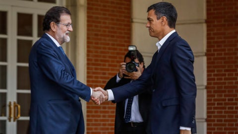 Mariano Rajoy con Pedro S&aacute;nchez