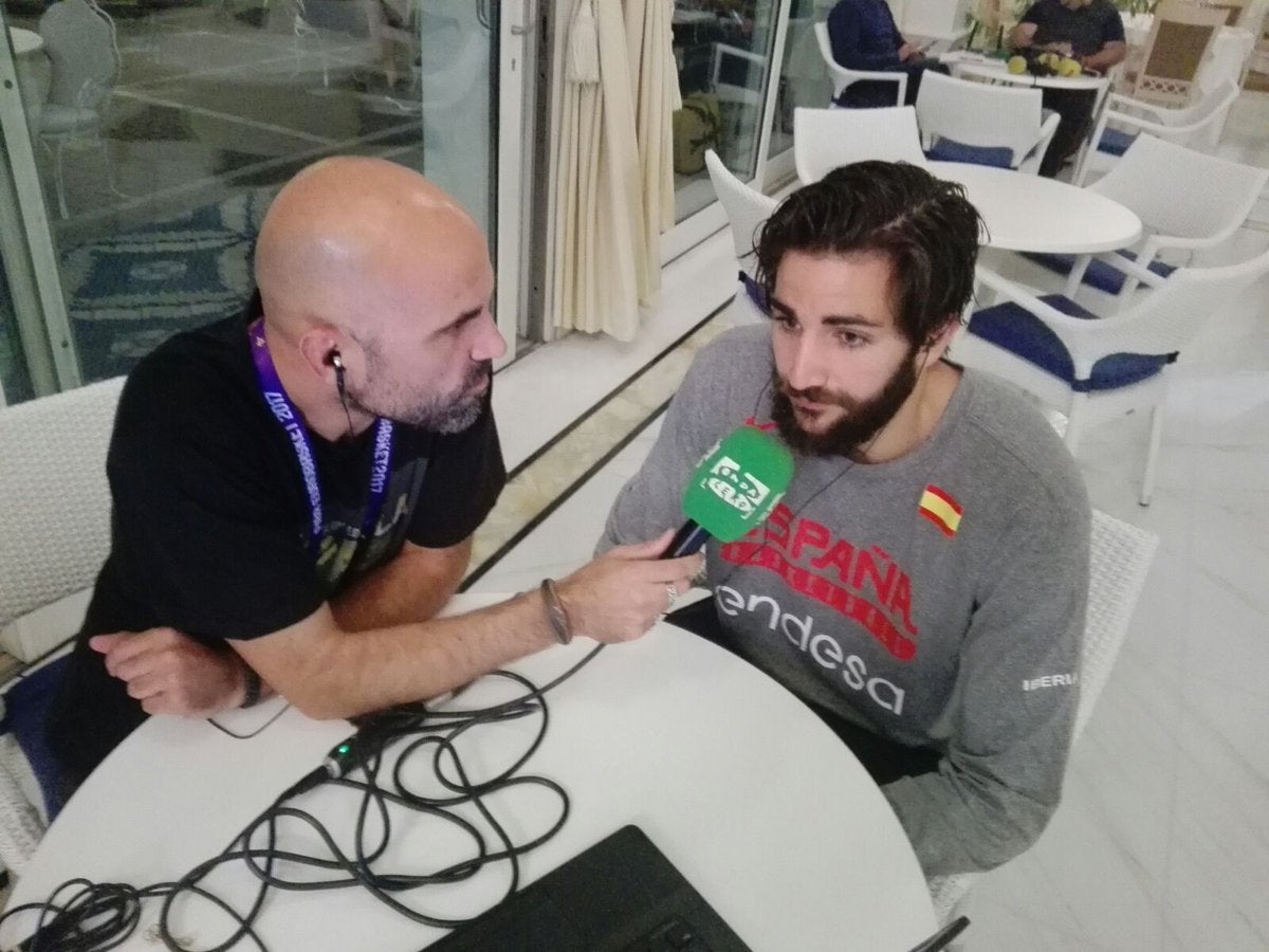 Ricky Rubio: "Si en la Selección no nos llevásemos tan bien, esto no saldría así" Ricky Rubio: "Si en la Selección no nos llevásemos tan bien, esto no saldría así"