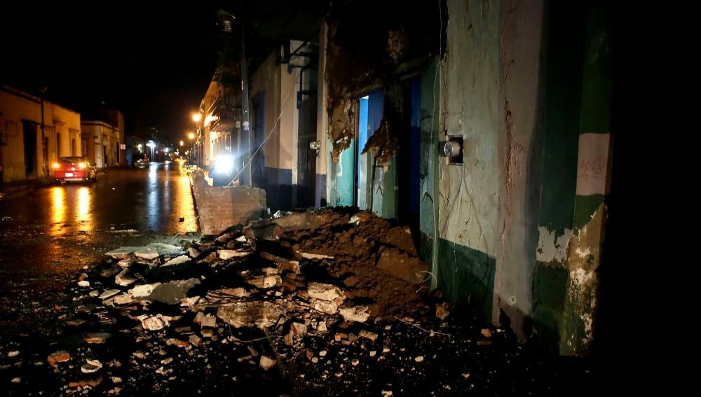Vista general de los daños en la ciudad de Oaxaca en México, tras el terremoto 
