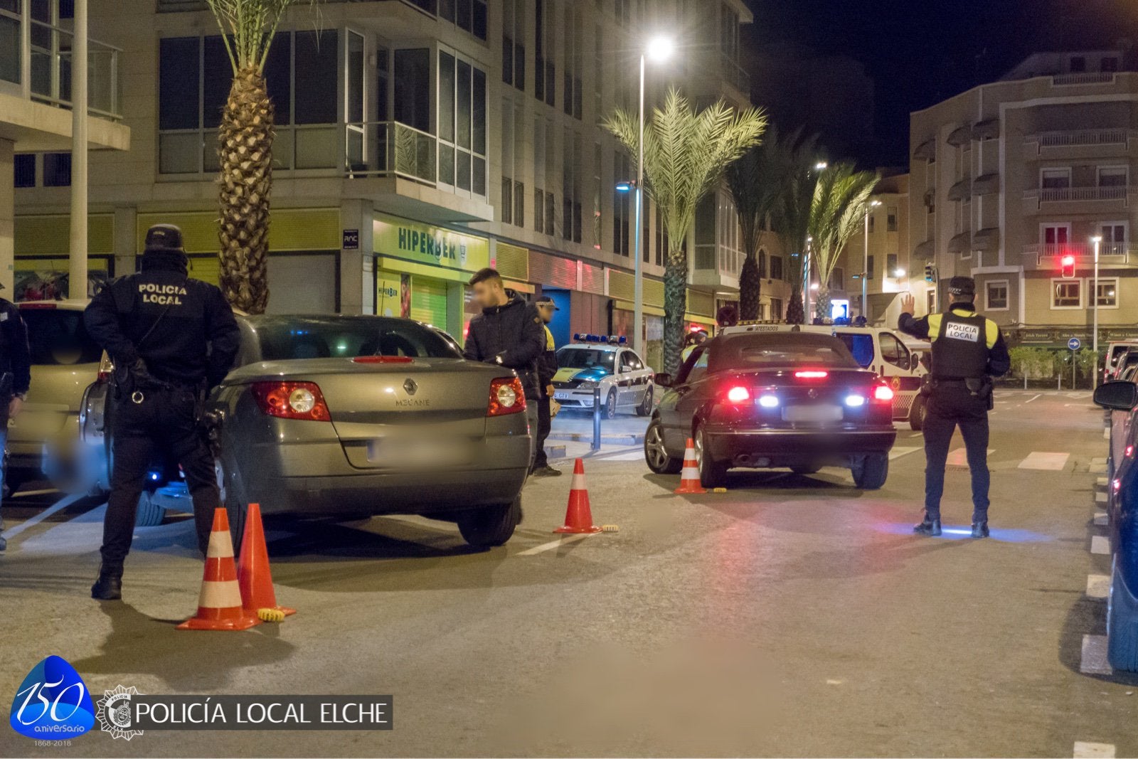 El uso de un alcoholímetro de muestreo permite a la Policía Local de Elche acabar con la aleatoriedad en los test de alcoholemia y drogas El uso de un alcoholímetro de muestreo permite a la Policía Local de Elche acabar con la aleatoriedad en los test de alcoholemia y drogas