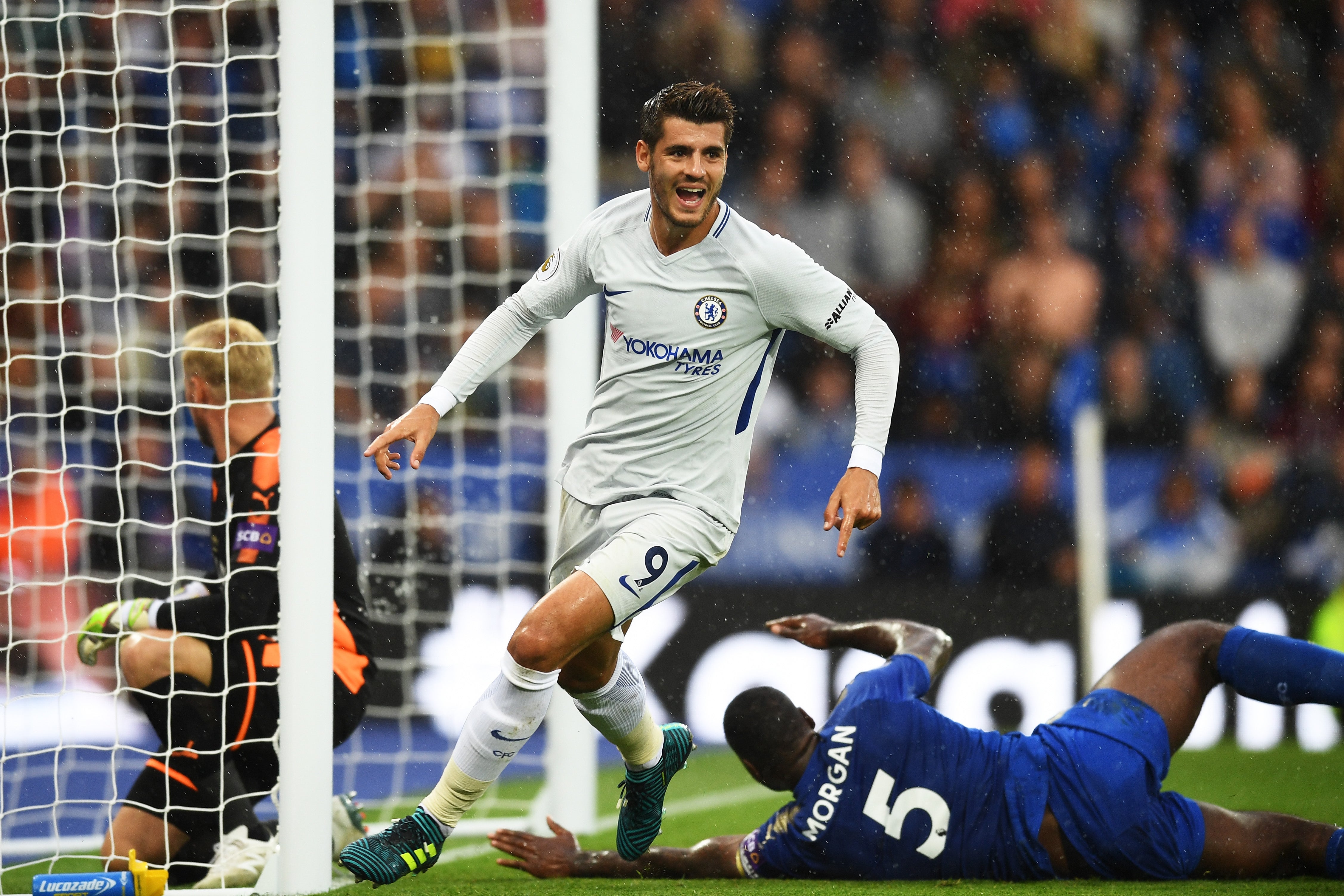 El Chelsea pide a su afición que cambien la canción con la que animan a Morata por meterse con los judíos El Chelsea pide a su afición que cambien la canción con la que animan a Morata por meterse con los judíos