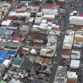 Vista aérea de los daños causados por el huracán Irma a su paso por Philipsburg, en la isla de San Martin