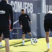 Messi, en un entrenamiento con el Barcelona