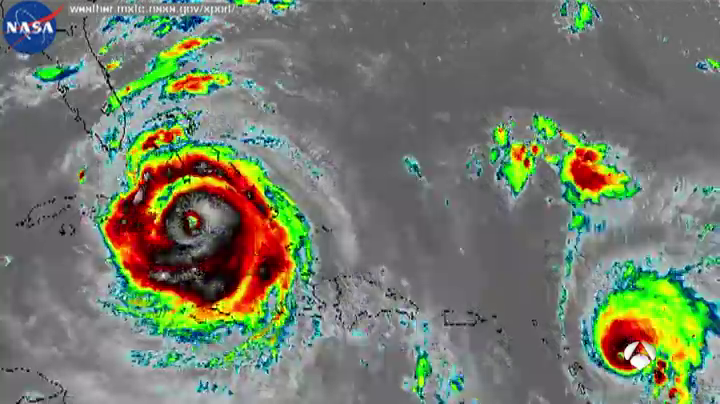 El huracán 'Jose' se debilita a su paso por el Atlántico y se prevé que seguirá haciéndolo en los próximos días El huracán 'Jose' se debilita a su paso por el Atlántico y se prevé que seguirá haciéndolo en los próximos días