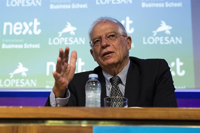 Borrell no descarta que Rajoy tenga que tomar "medidas coercitivas" contra el referéndum del 1-O Borrell no descarta que Rajoy tenga que tomar "medidas coercitivas" contra el referéndum del 1-O