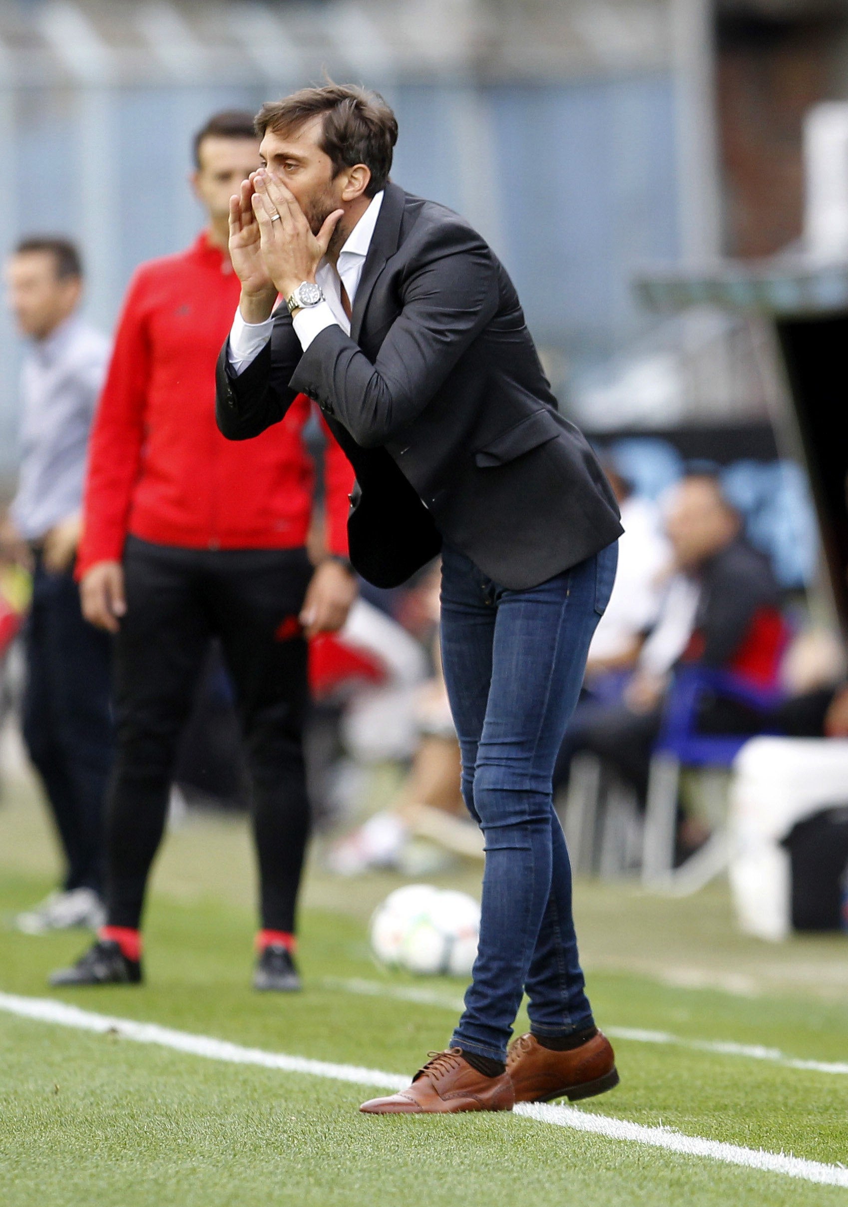 El Deportivo Alavés destituye a Luis Zubeldía como entrenador El Deportivo Alavés destituye a Luis Zubeldía como entrenador