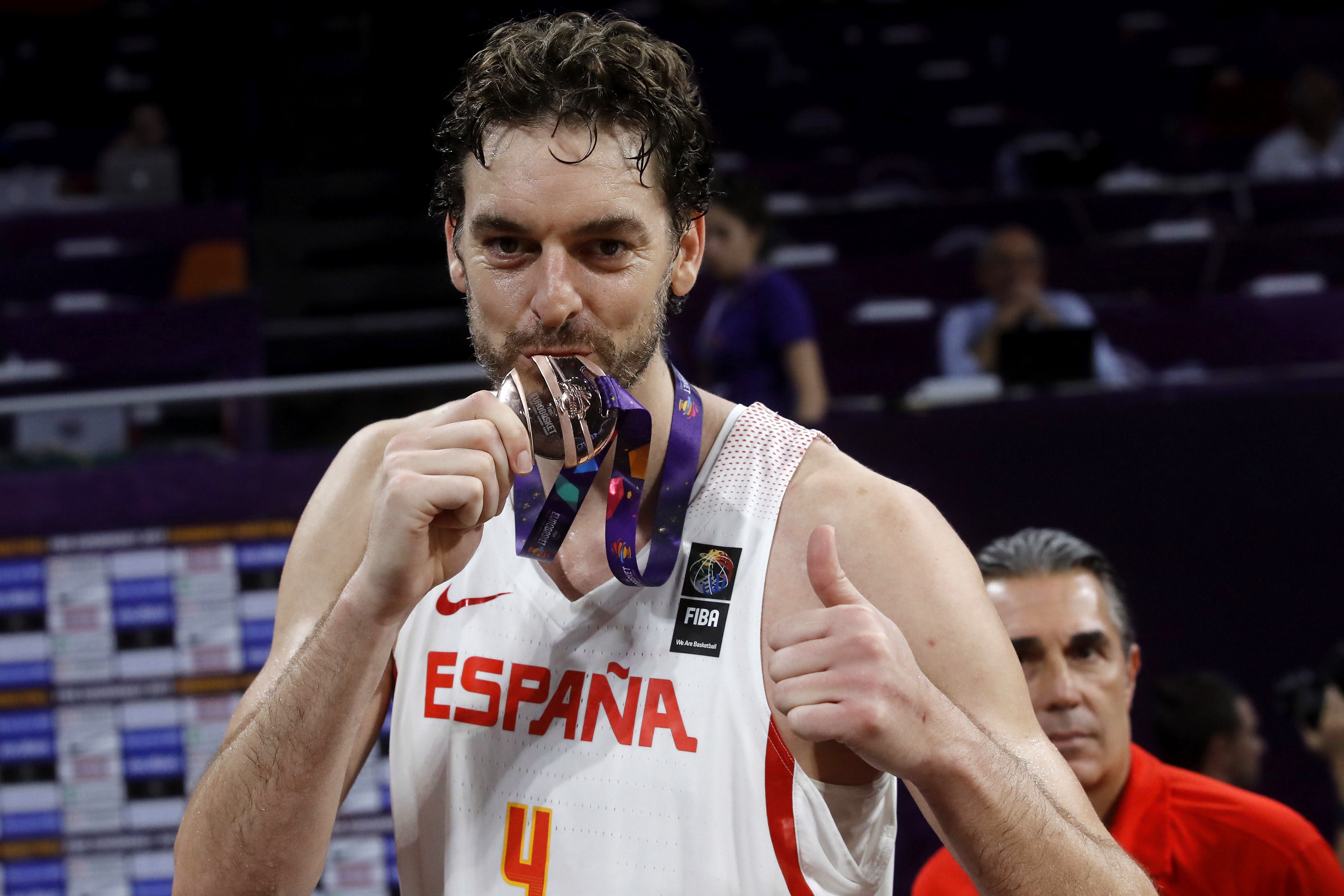 Pau Gasol: "Queríamos brindarle esta medalla de bronce a Navarro" Pau Gasol: "Queríamos brindarle esta medalla de bronce a Navarro"