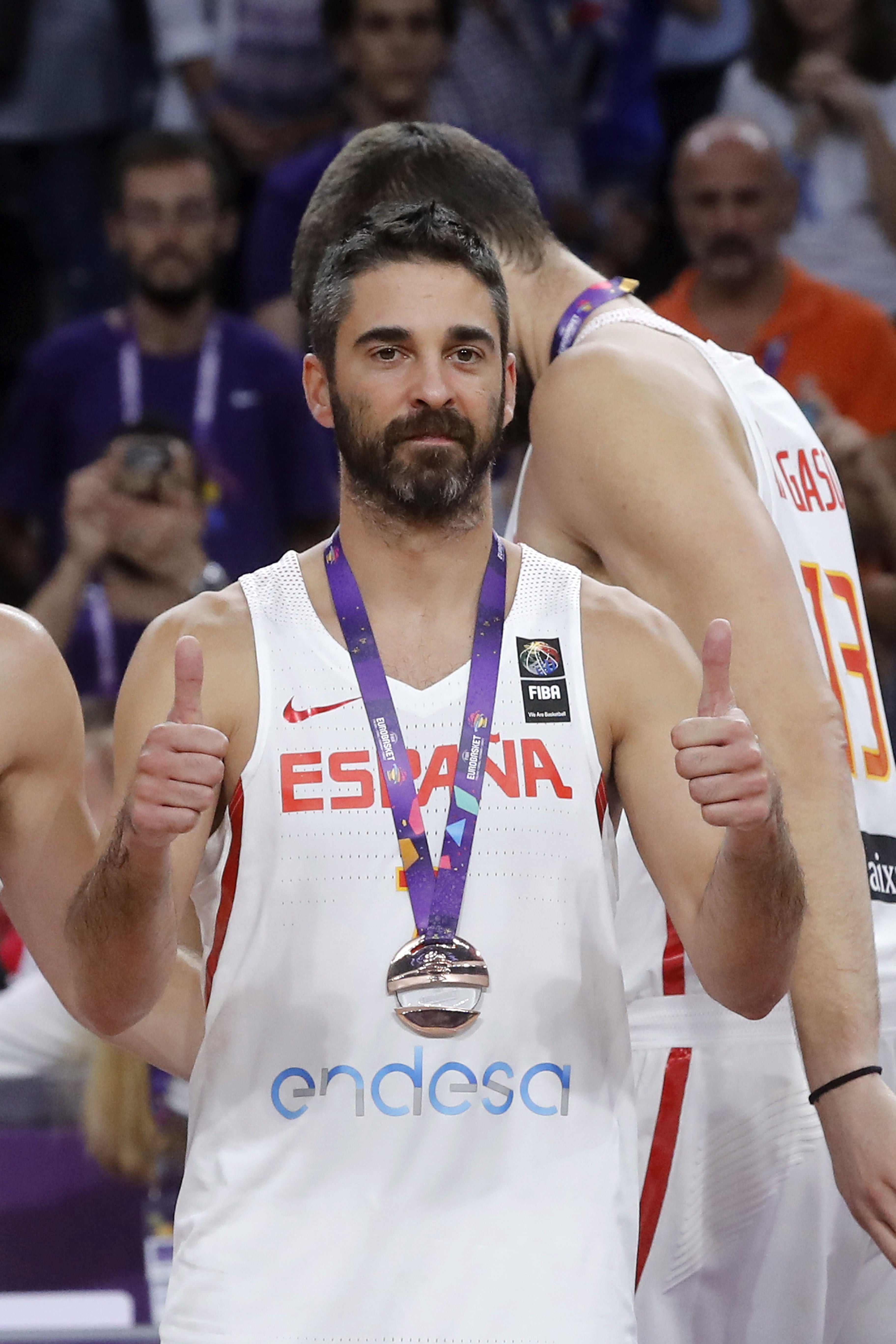 Juan Carlos Navarro: "Ganar al Madrid siempre es un extra, pero esto es muy largo" Juan Carlos Navarro: "Ganar al Madrid siempre es un extra, pero esto es muy largo"