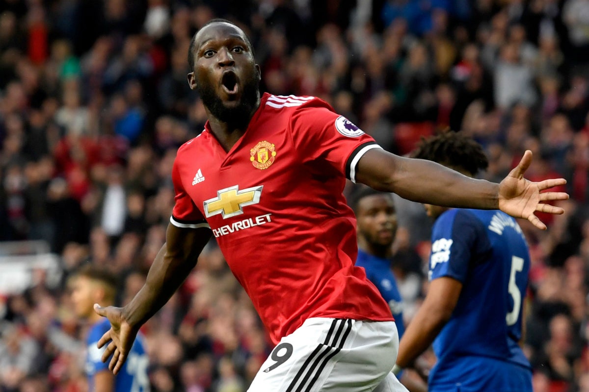 El Manchester United se reencuentra con la victoria y deja en descenso al Everton El Manchester United se reencuentra con la victoria y deja en descenso al Everton