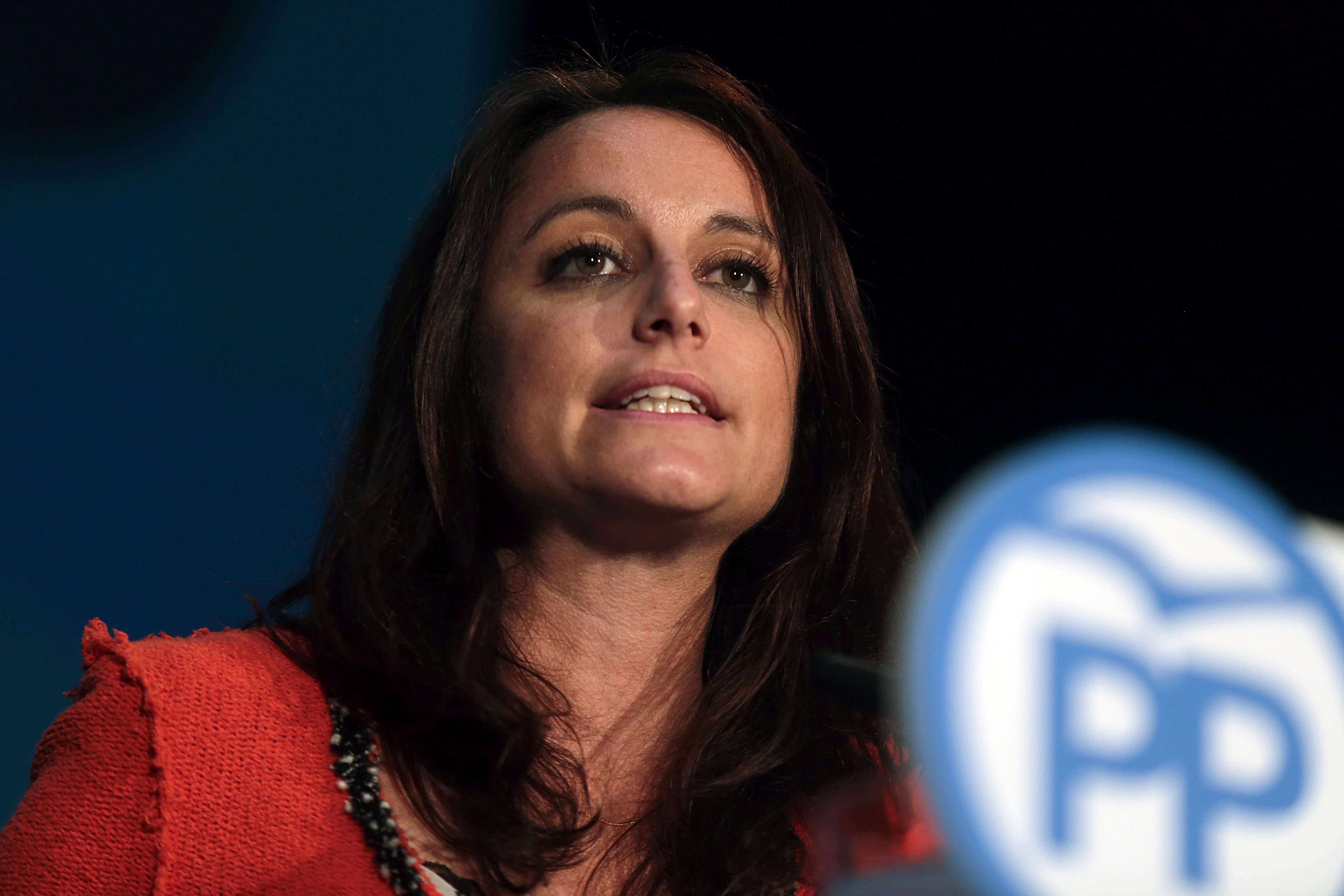 Levy advierte que el Gobierno estará "muy vigilante" del cumplimiento de la ley en Cataluña Levy advierte que el Gobierno estará "muy vigilante" del cumplimiento de la ley en Cataluña