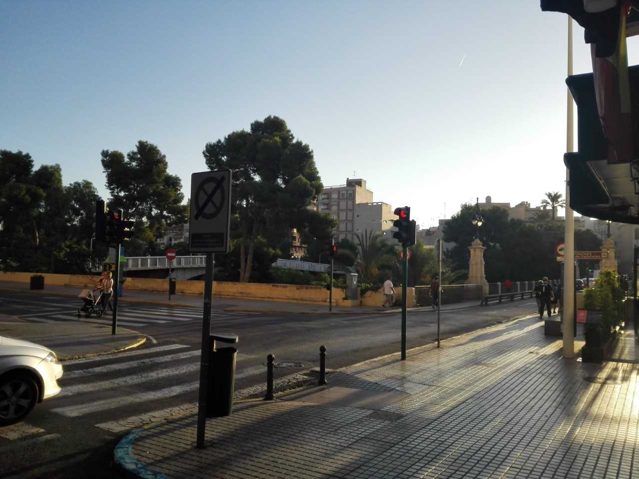 El último martes de noviembre se presenta en Elche, Crevillent y Santa Pola soleado y con temperaturas por debajo de los 20 grados El último martes de noviembre se presenta en Elche, Crevillent y Santa Pola soleado y con temperaturas por debajo de los 20 grados