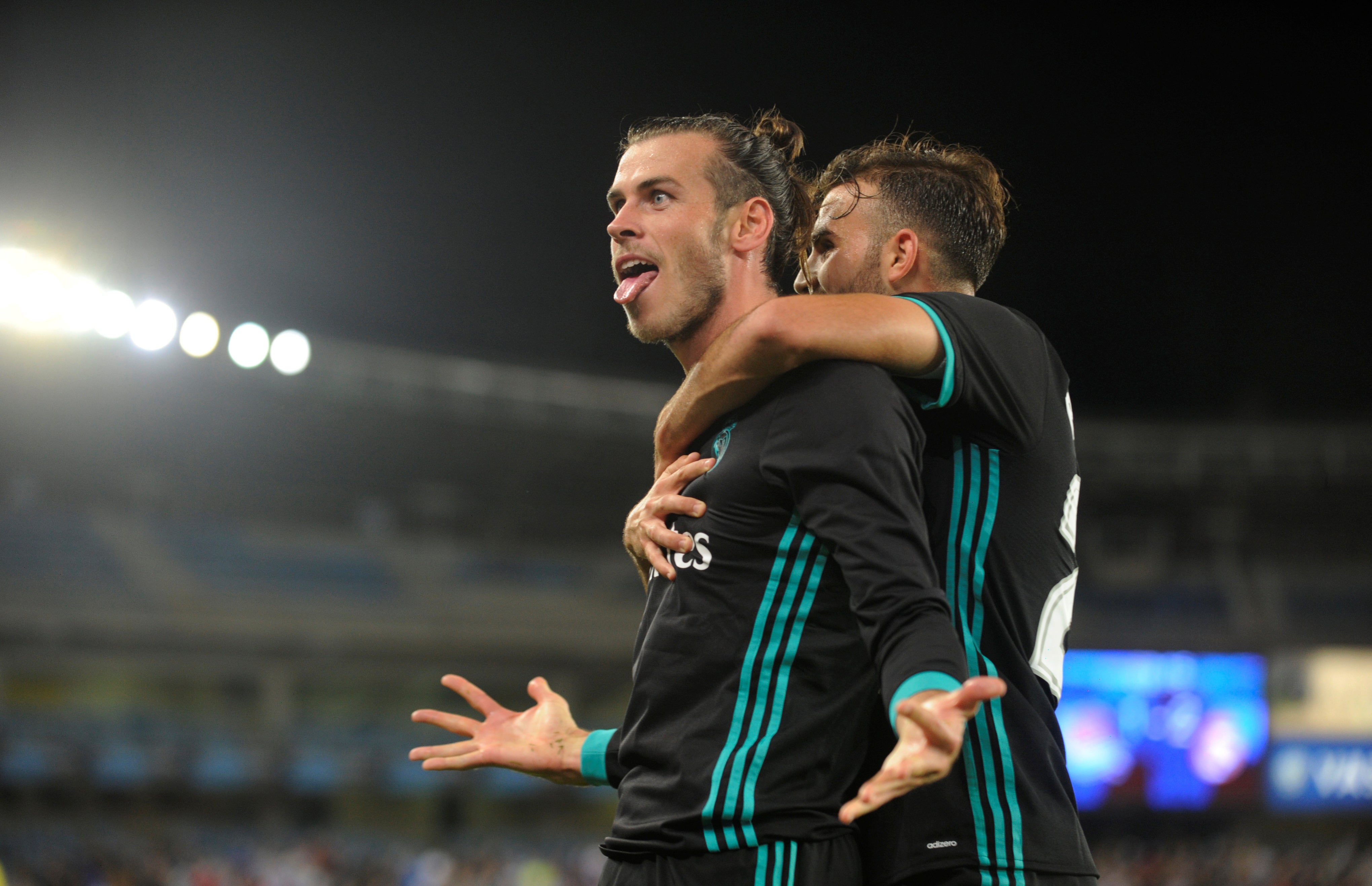 Bale, sobre los pitos del Bernabéu: "Son cosas que pasan, solo puedo mantener la cabeza baja y trabajar duro" Bale, sobre los pitos del Bernabéu: "Son cosas que pasan, solo puedo mantener la cabeza baja y trabajar duro"