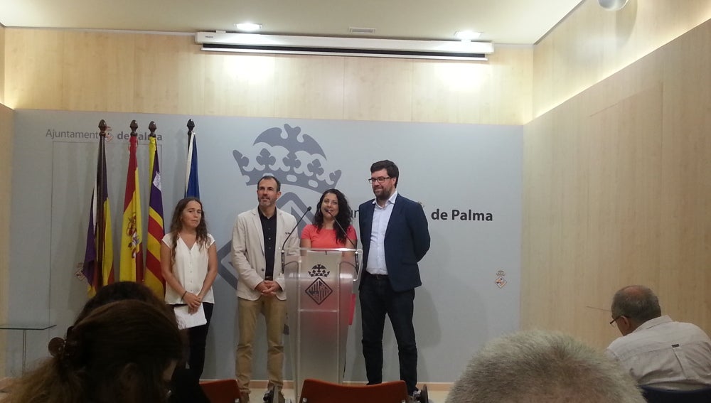 María Ramos, Biel Barceló, Angelica Pastor y Antoni Noguera presentan los datos de las inspecciones en Palma