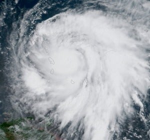 Una imagen capturada por el satélite GOES-16 de NOAA del huracán 'María' Una imagen capturada por el satélite GOES-16 de NOAA del huracán 'María'
