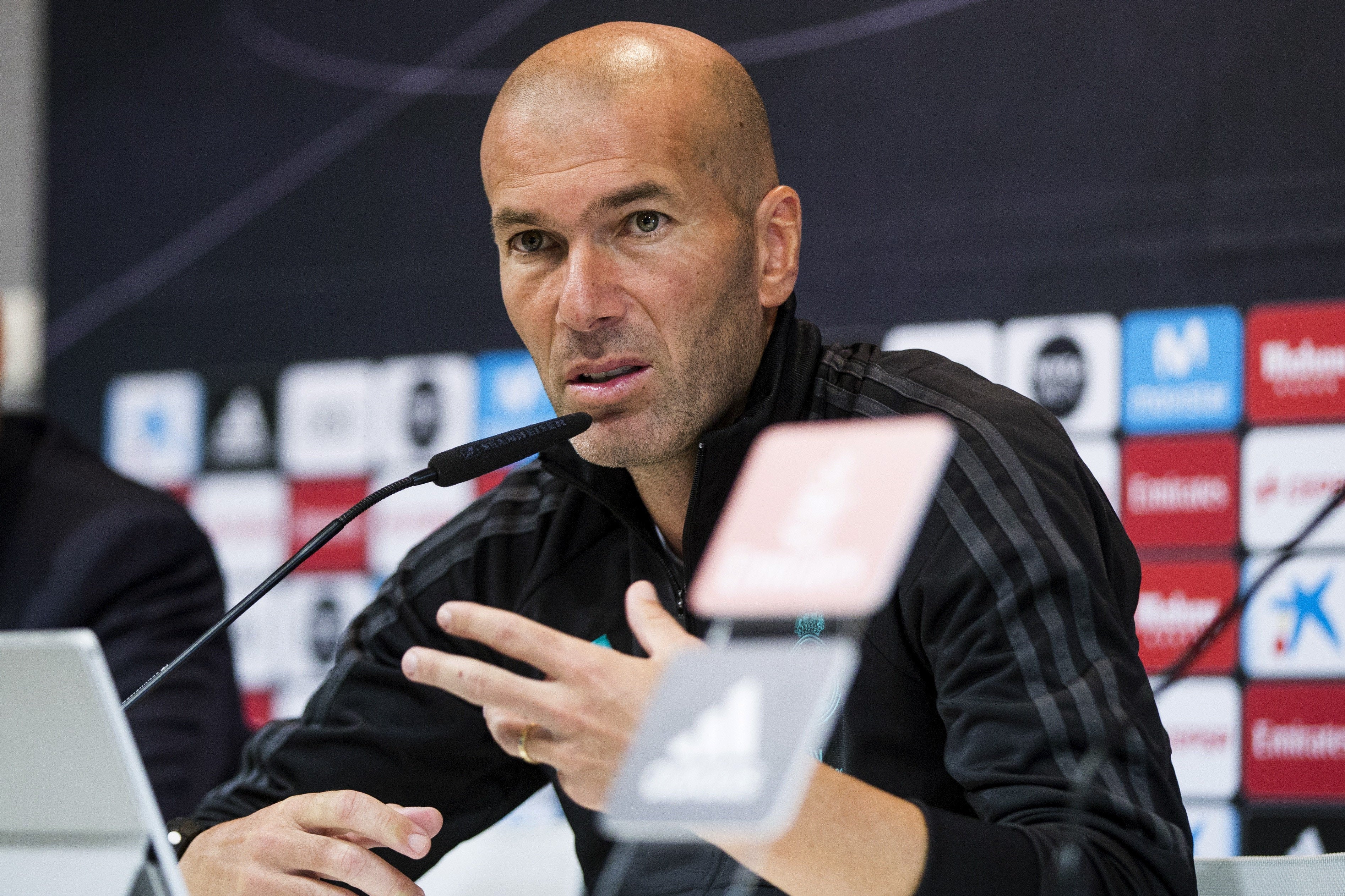 Zidane, sobre los pitos: "A veces es bueno notar que las cosas no las haces bien" Zidane, sobre los pitos: "A veces es bueno notar que las cosas no las haces bien"