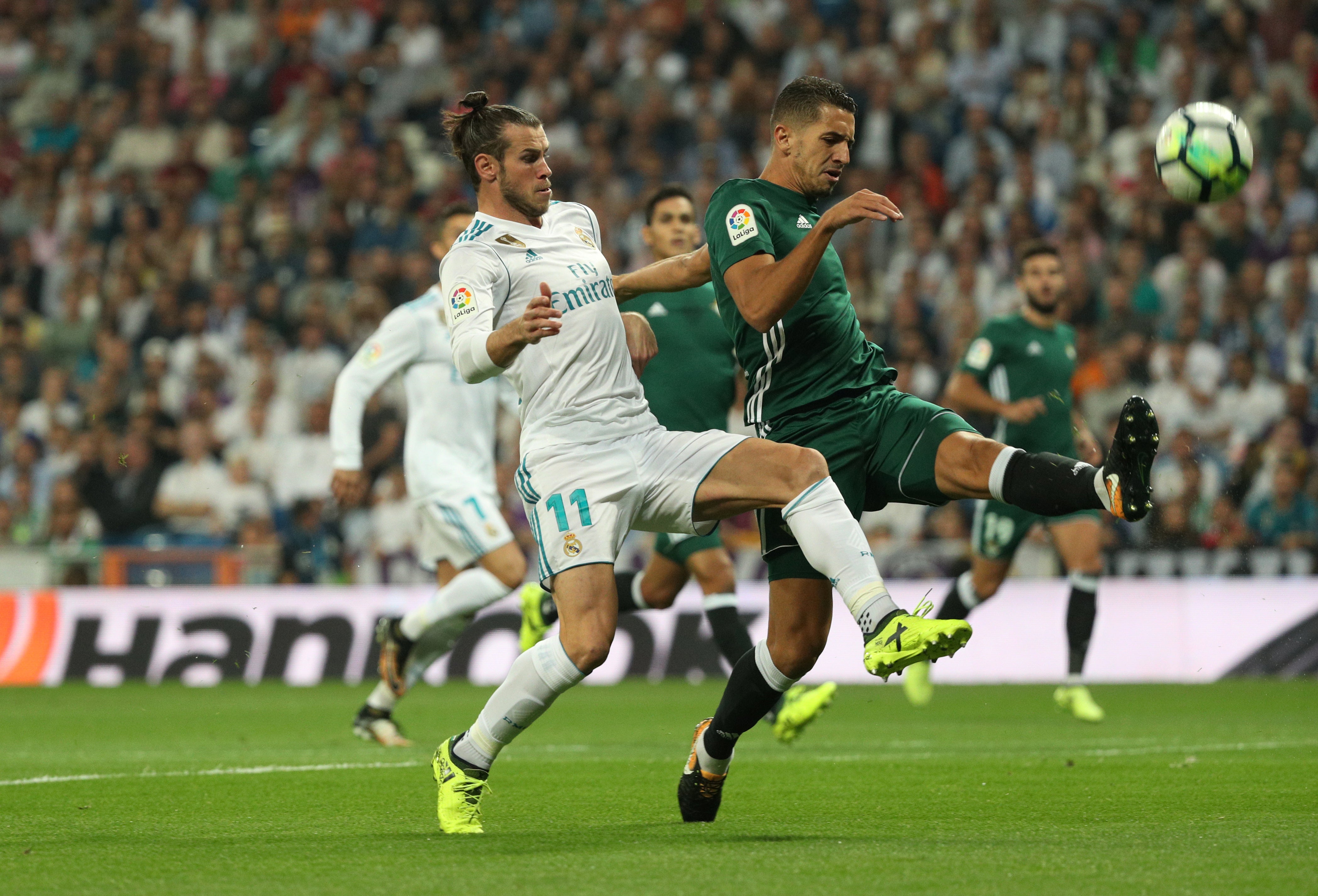 Real Madrid 0-1 Betis | El Real Madrid pierde en el descuento y se queda a siete puntos del Barça Real Madrid 0-1 Betis | El Real Madrid pierde en el descuento y se queda a siete puntos del Barça