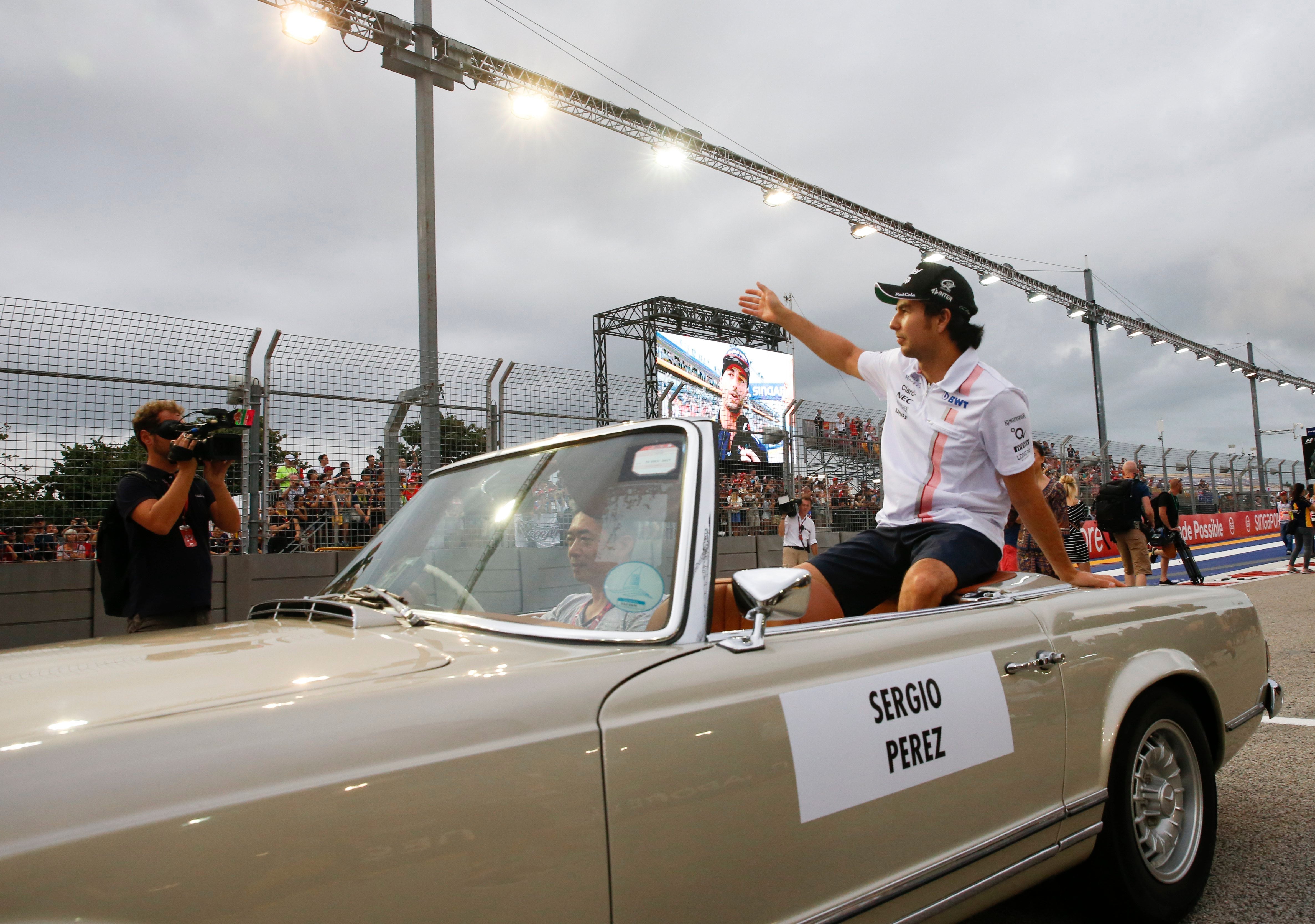 El piloto Checo Pérez donará casi 150.000 euros a los afectados por el terremoto de México El piloto Checo Pérez donará casi 150.000 euros a los afectados por el terremoto de México