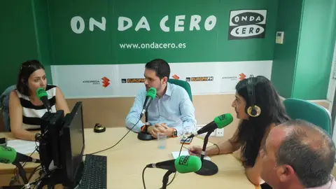 TERTULIA POLÍTICA Y ECONÓMICA TERTULIA EN ONDA CERO ELCHE