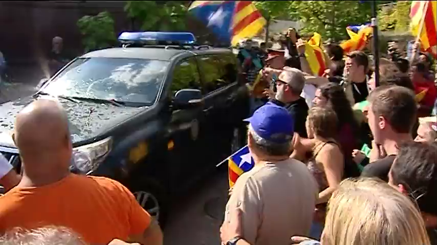 Tertulia: ¿A qué se refería Rajoy con lo de "evitar males mayores"? Tertulia: ¿A qué se refería Rajoy con lo de "evitar males mayores"?
