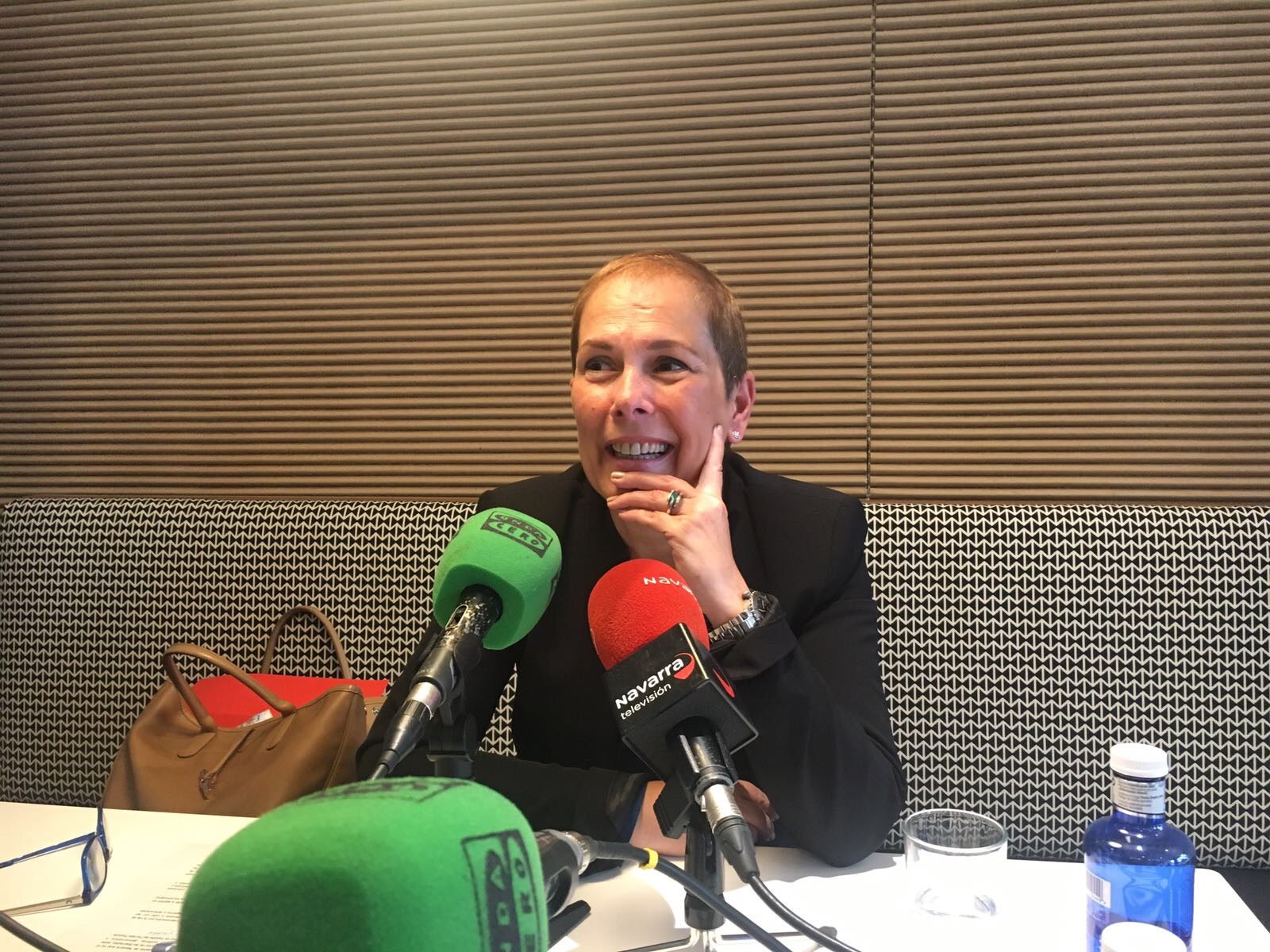 Uxue Barkos: "Fomento miente si afirma que el Gobierno de Navarra no tiene voluntad de ir adelante con el corredor del TAV" Uxue Barkos: "Fomento miente si afirma que el Gobierno de Navarra no tiene voluntad de ir adelante con el corredor del TAV"