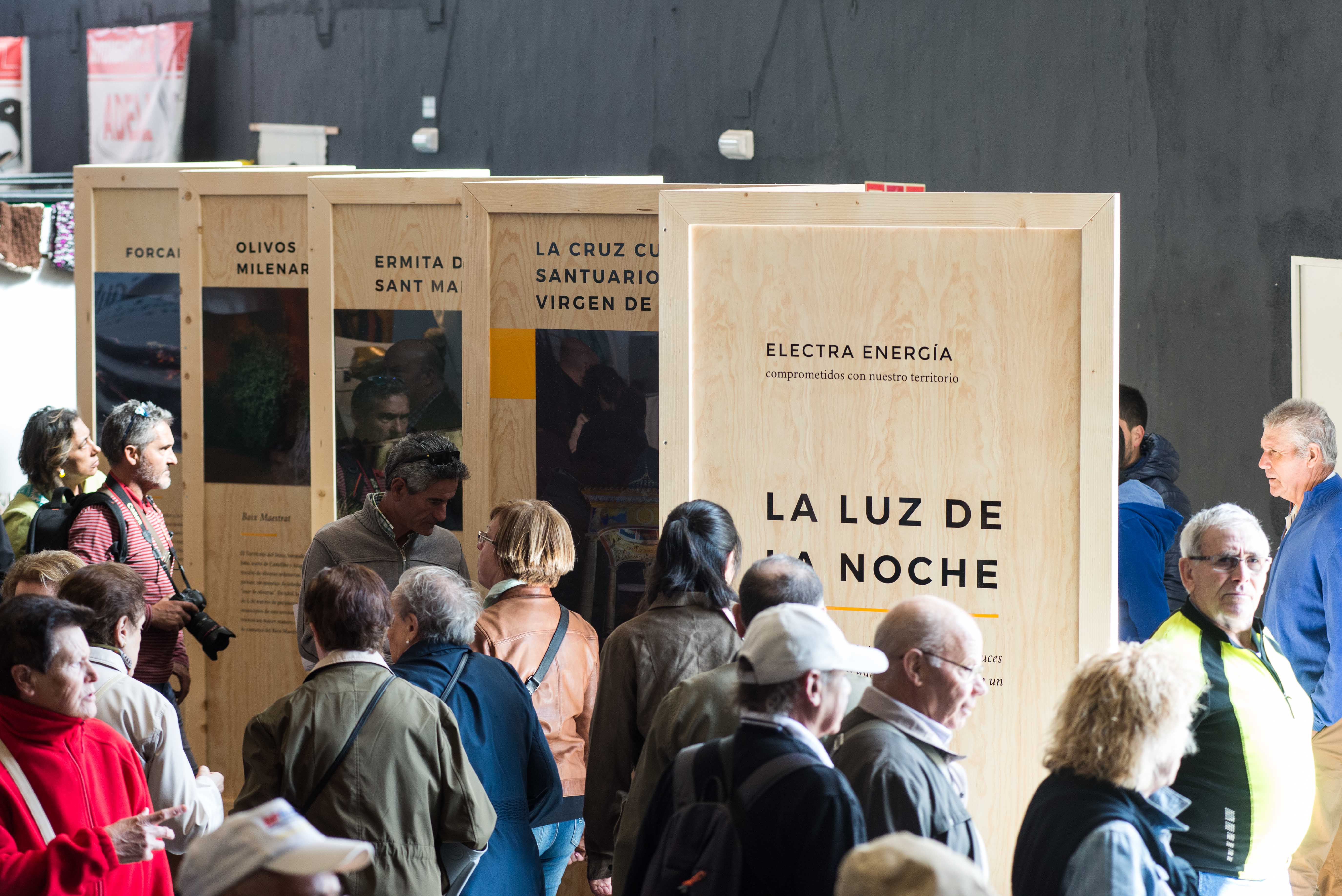 El Grupo Electra muestra el encanto nocturno de varias comarcas de Castellón El Grupo Electra muestra el encanto nocturno de varias comarcas de Castellón