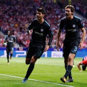 Morata celebra el gol del Chelsea en el Metropolitano